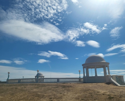 Sonne und Meerblick an der Promenade in Bexhill